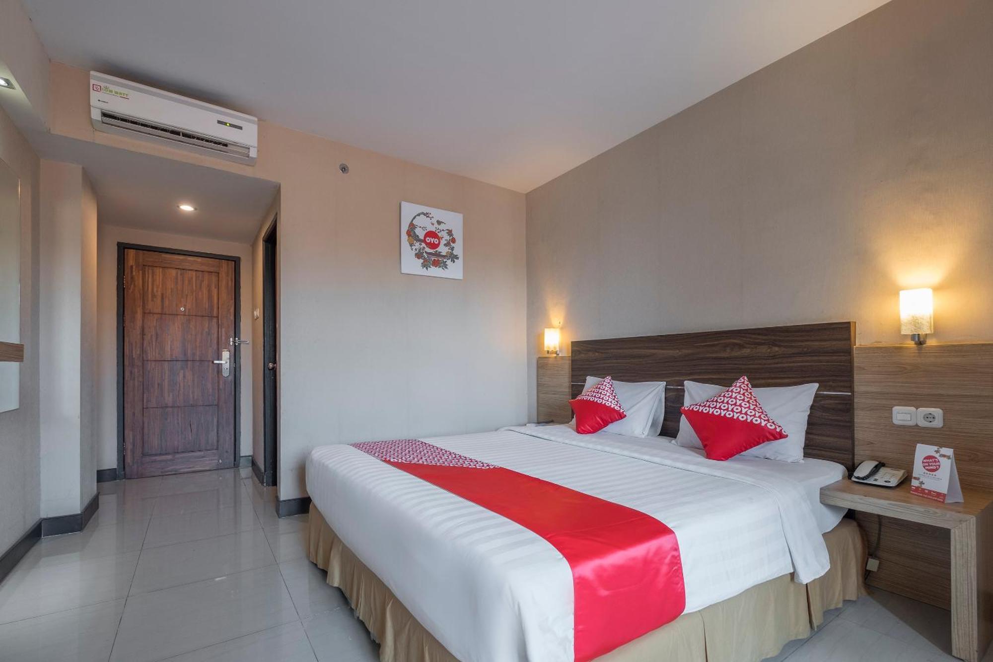 Oyo 1081 Allson City Hotel Macasar Exterior foto