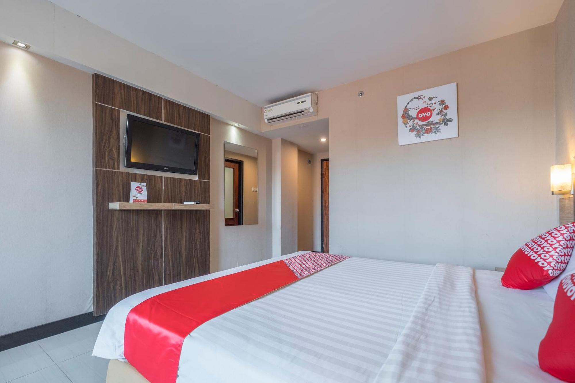 Oyo 1081 Allson City Hotel Macasar Exterior foto