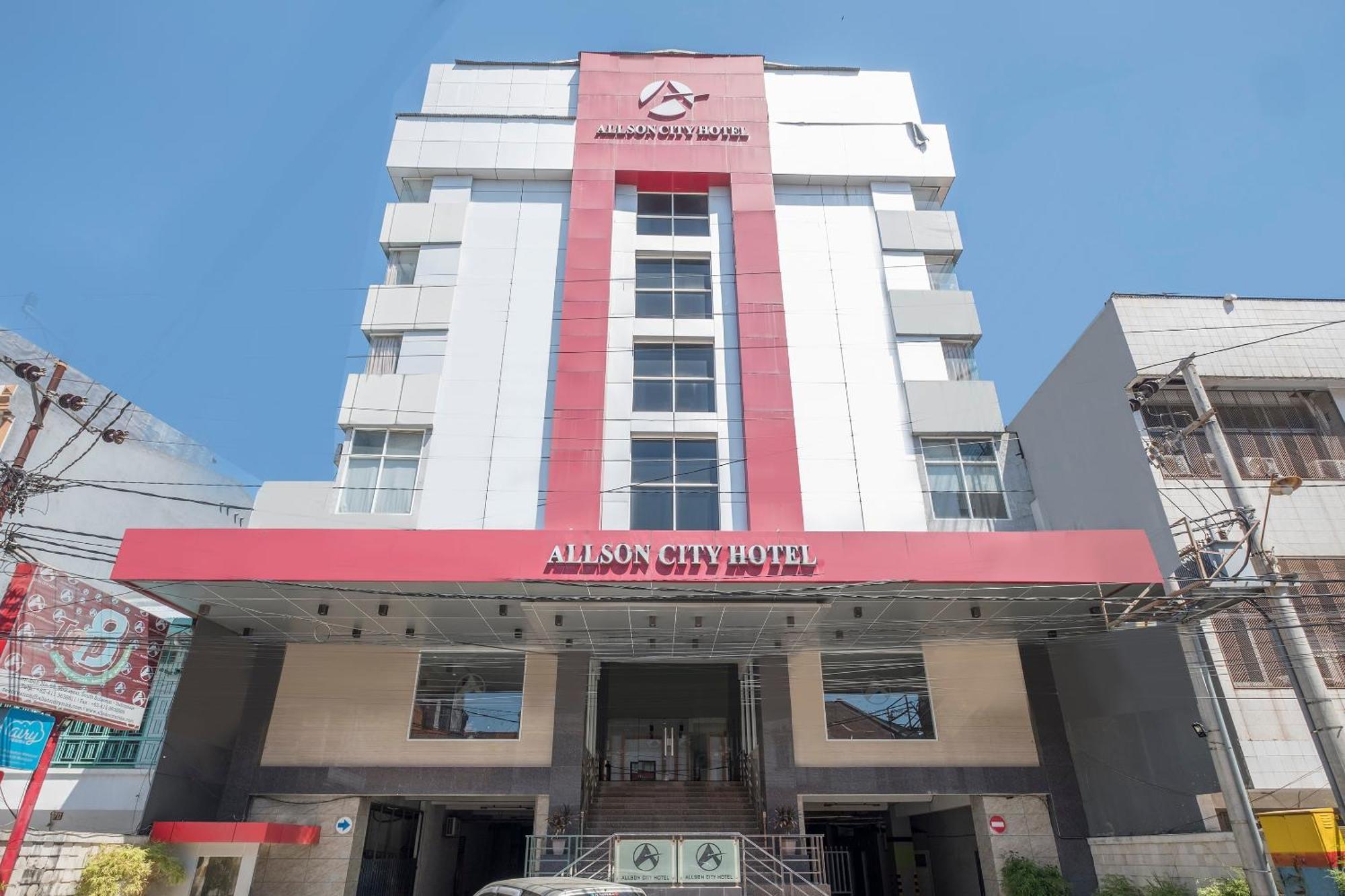 Oyo 1081 Allson City Hotel Macasar Exterior foto